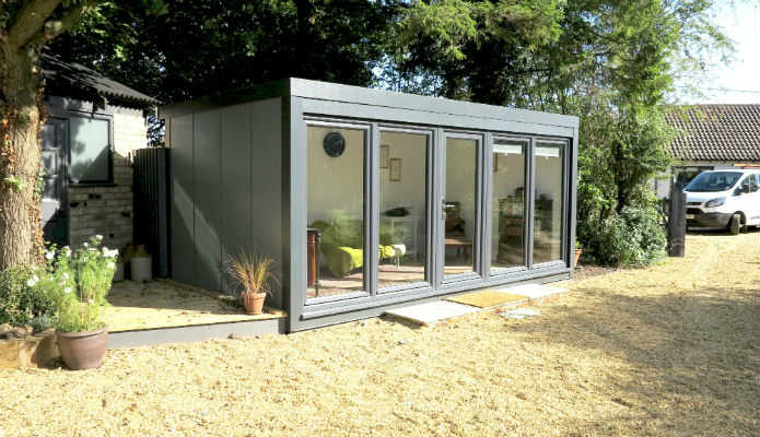QCB garden office 16' x 8' with external size of 17' 6" x 9' 6"